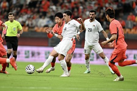 “立刻滚出国家队，永不录用！”10月2日，国足在重庆踢热身赛，结果0