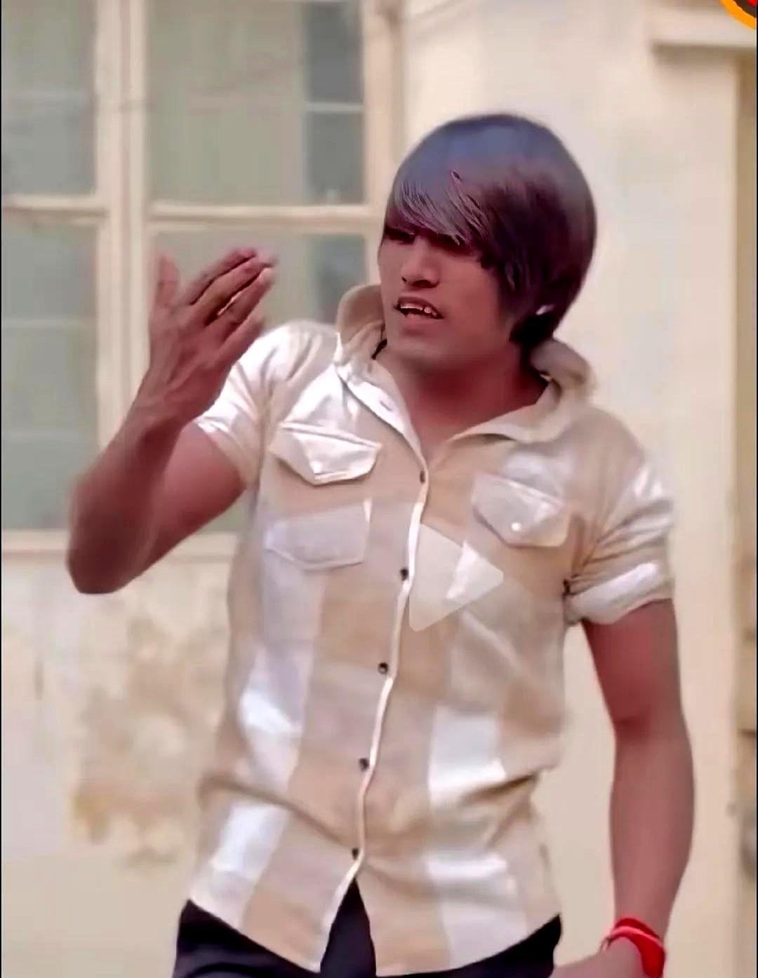 印度网红演电影，票房竟吊打专业演员。他叫苏拉杰·查万。Instagram上，