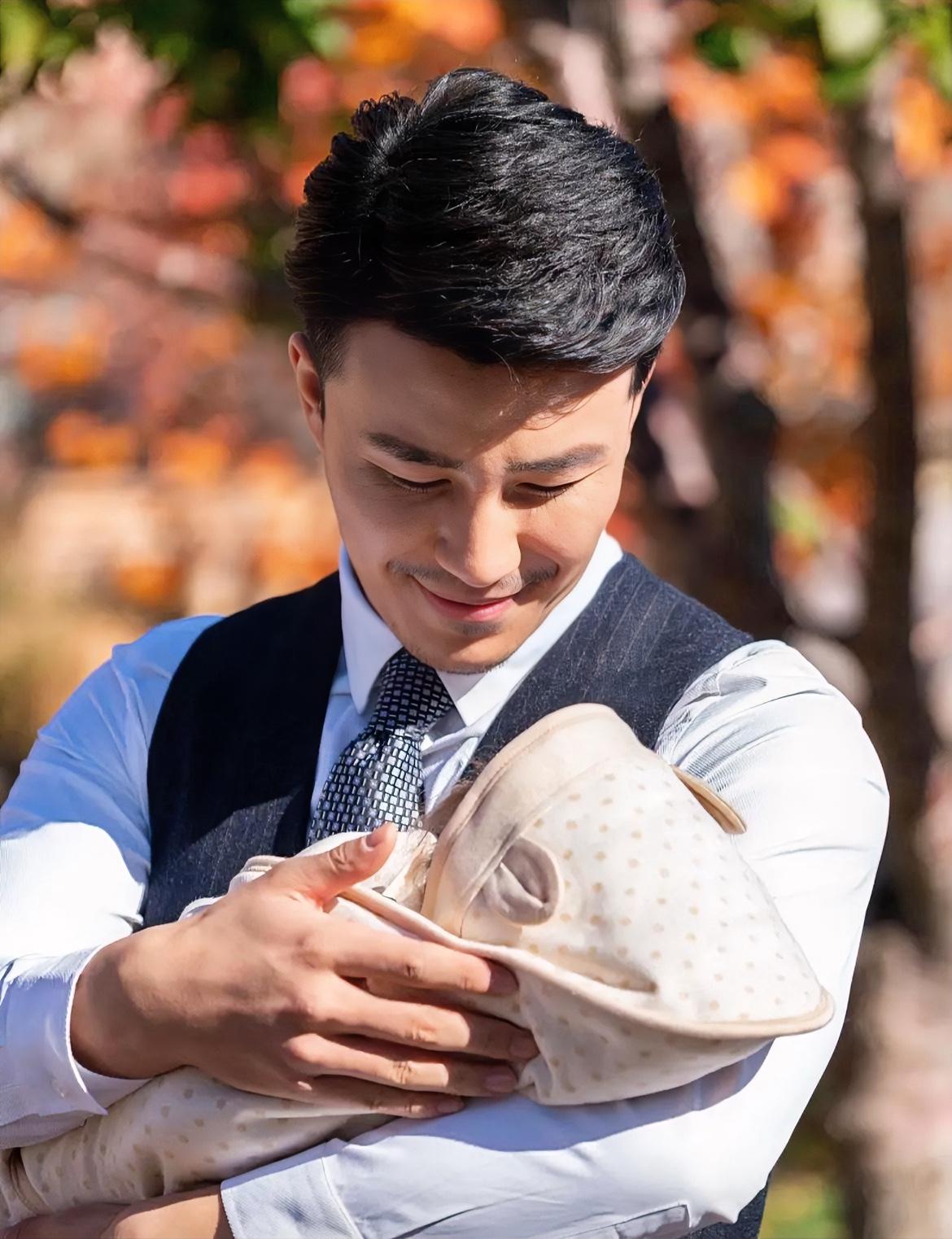 一个男人快要翻身转运之前，他会出现哪些征兆？就是他会经历一段特别难熬的低谷期