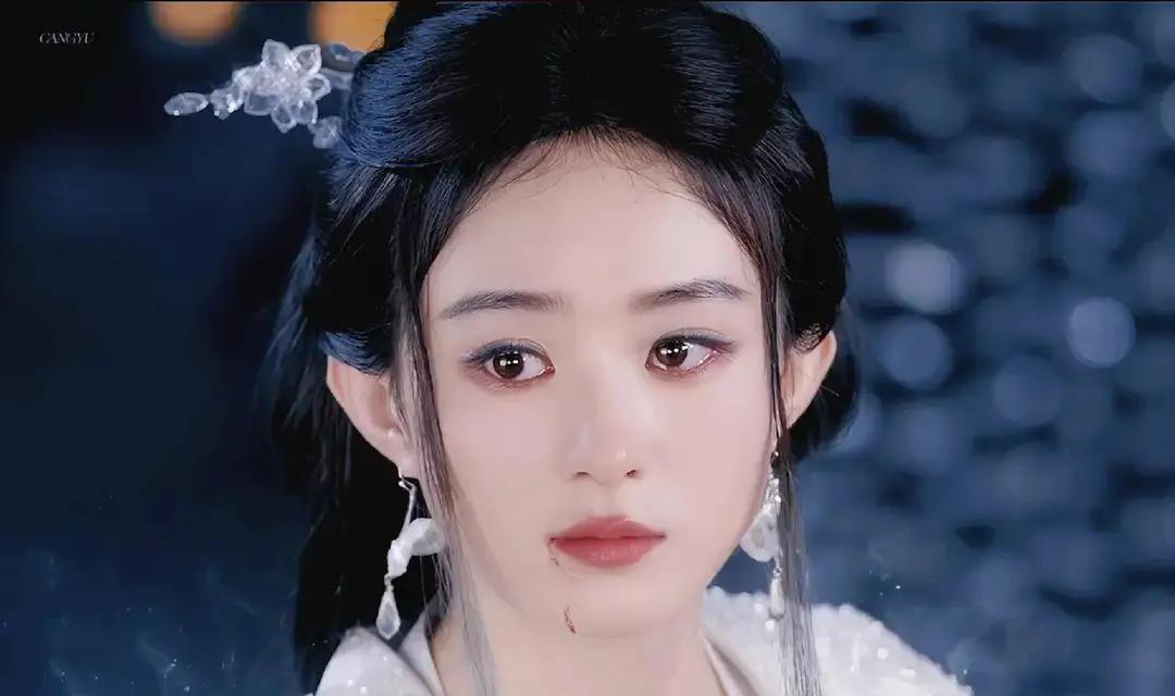 头像一换，粉丝全炸锅赵丽颖把用了两年的小海獭头像换成碎梦仙君，微博瞬间瘫痪