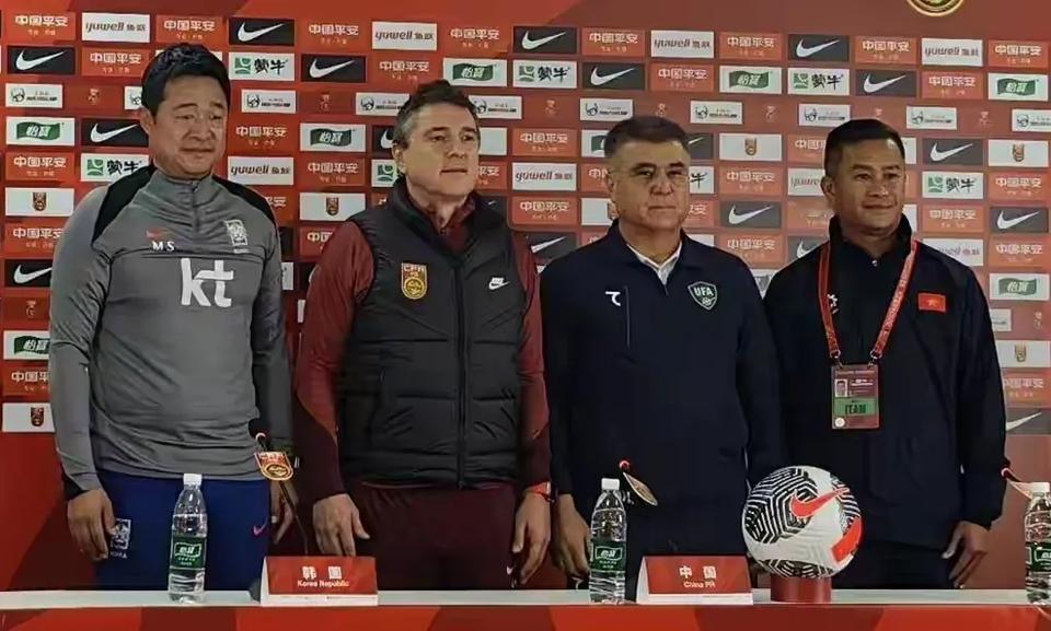 看看4支球队主教练熊猫杯赛前发布会上的发言总结：1. 中国U22主教练安东