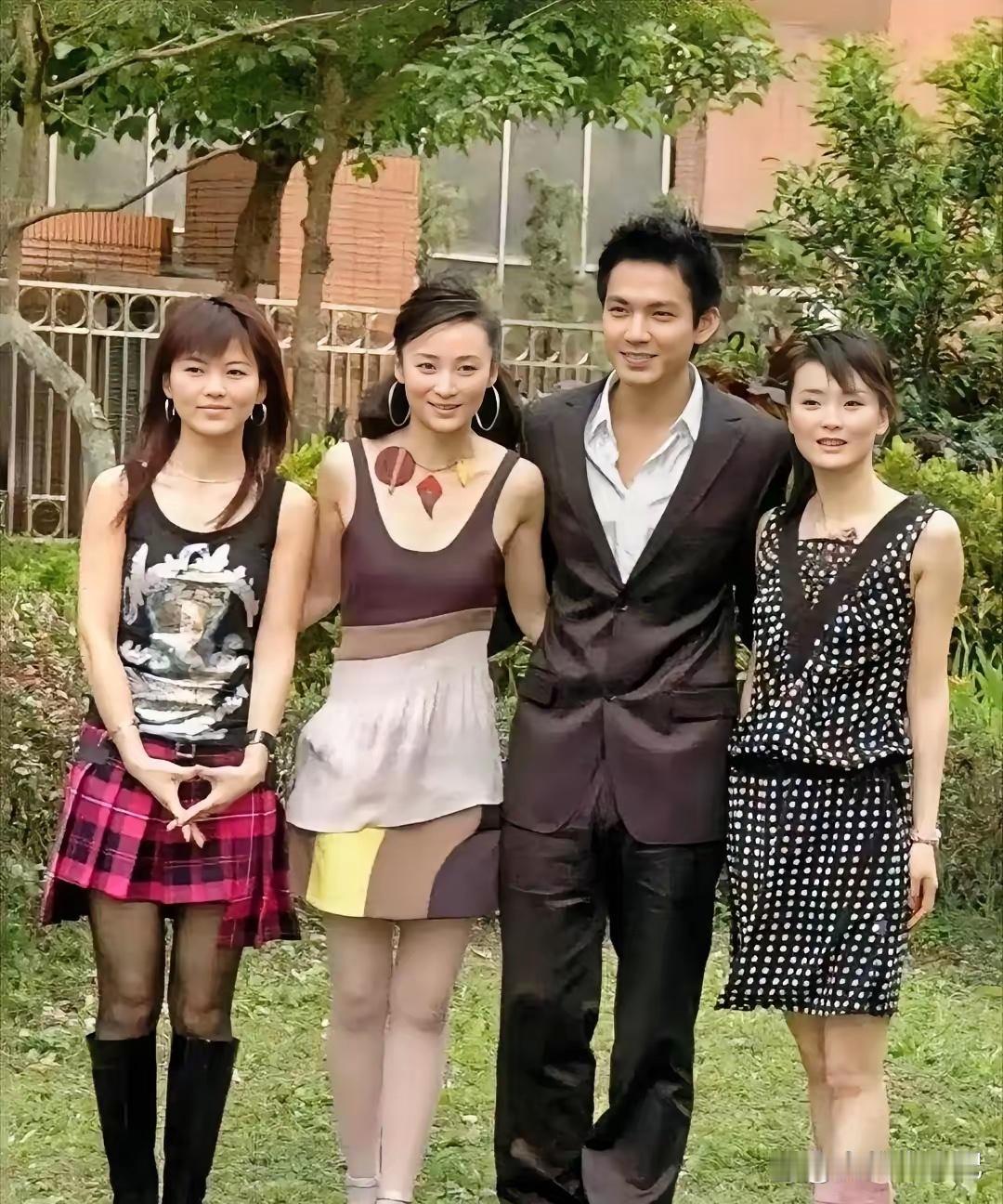 不得不说，那个时候的钟汉良长得好青涩啊！没有绯闻的他太难得了！