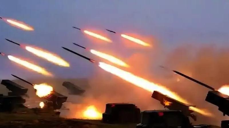 绝杀！伊朗不打以色列，专炸美军基地！一招废掉美国中东霸权伊朗真正吃透了东方