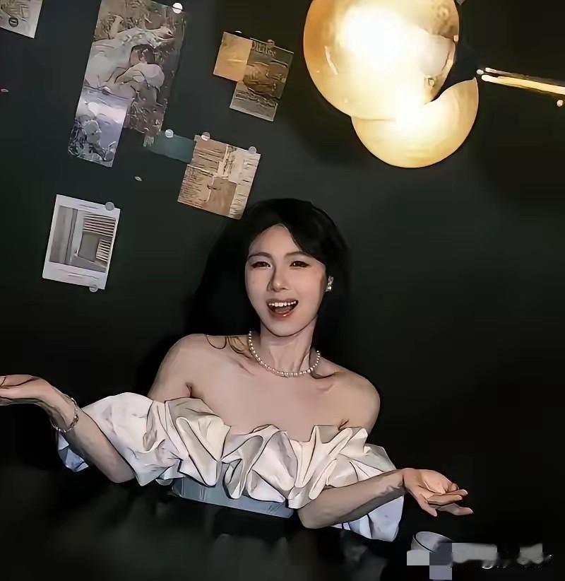 宋珍珍说过一段话，她说，“这些男人都是我自愿睡的，有的是被送上饭局喝醉，半推半就