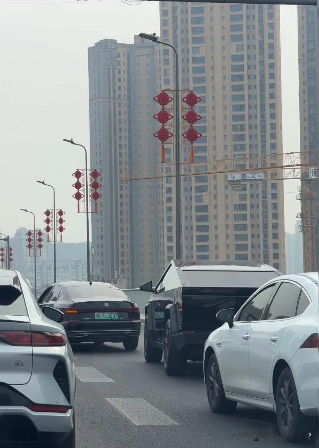 目前高速充电无排队现象开的零跑C16纯电续航630，北方冬天高速打骨折，巡航1