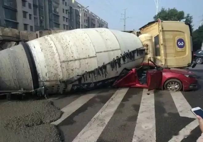 富源6死事故沉思：唯有求真，才能守住安全底线7月11日8时许，曲靖富源县老