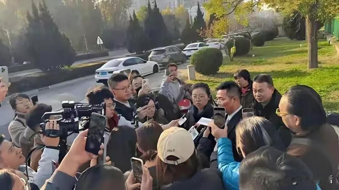 山西狗咬人引发的血案为什么会引发全网关注和讨论？2025年1月30日，山西