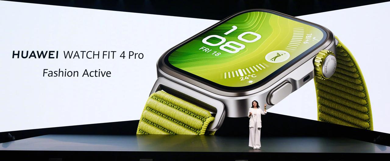 新款华为HUAWEIwatchfit4普通版和PRO杀伤力还是很强大的；P