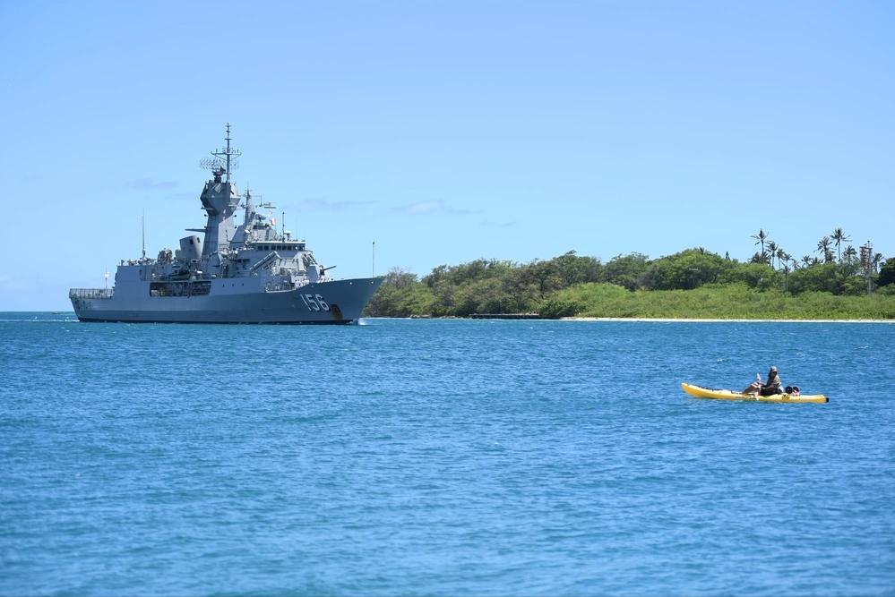 敏感时刻，澳大利亚海军又来台海搞事了！根据相关报道，澳大利亚派出了图文巴号护卫