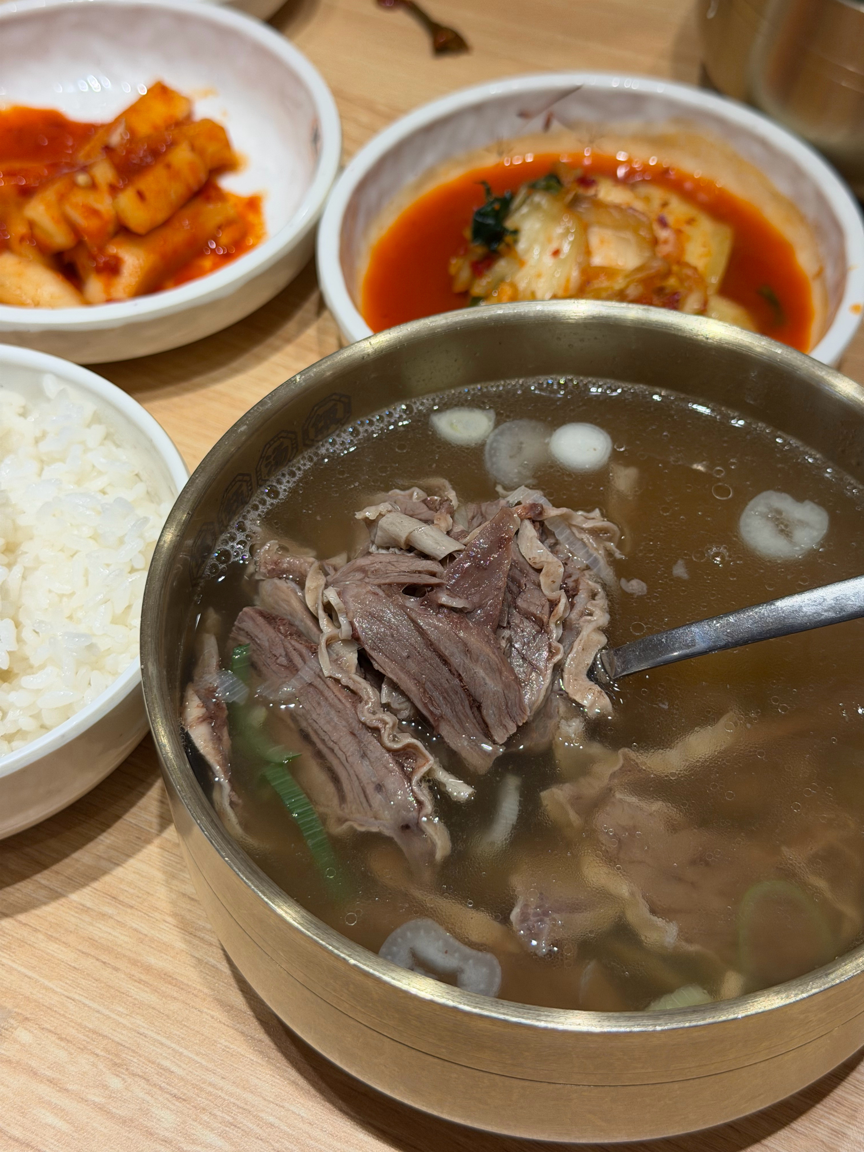 牛肉汤饭什么时候最好喝？答案：熬夜喝酒的第二天早上