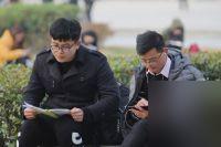 公务员辞职后就能随便去企业捞金？别想得太美！最近出台的新规把离职公务员的