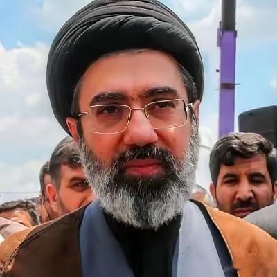 伊朗这次的回击让全世界彻底明白了，美国靠不住，美国就是纸老虎，什么萨德，什么世界