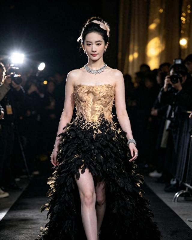 刘亦菲连续三年VOGUE红毯压轴, 每套高定都引爆全网