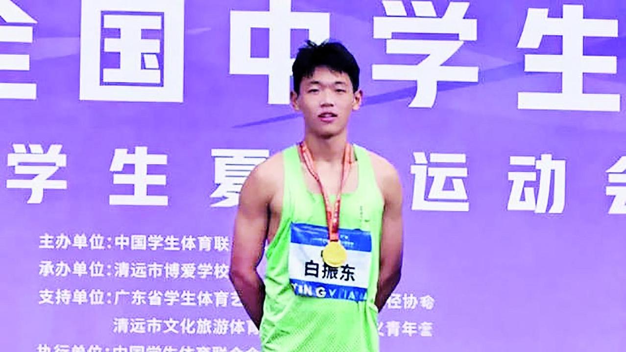 亚运会男子百米输了泰国文颂（布森），但是，我们也有挑战文颂的人。虽然不是谢震