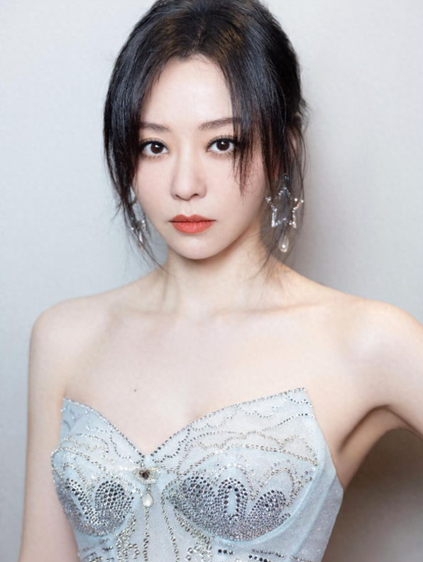 张靓颖高清性感写真来啦！