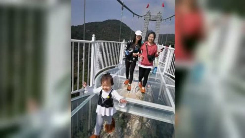 免费加班搞笑视频 10169452917820192674.jpg?id=0