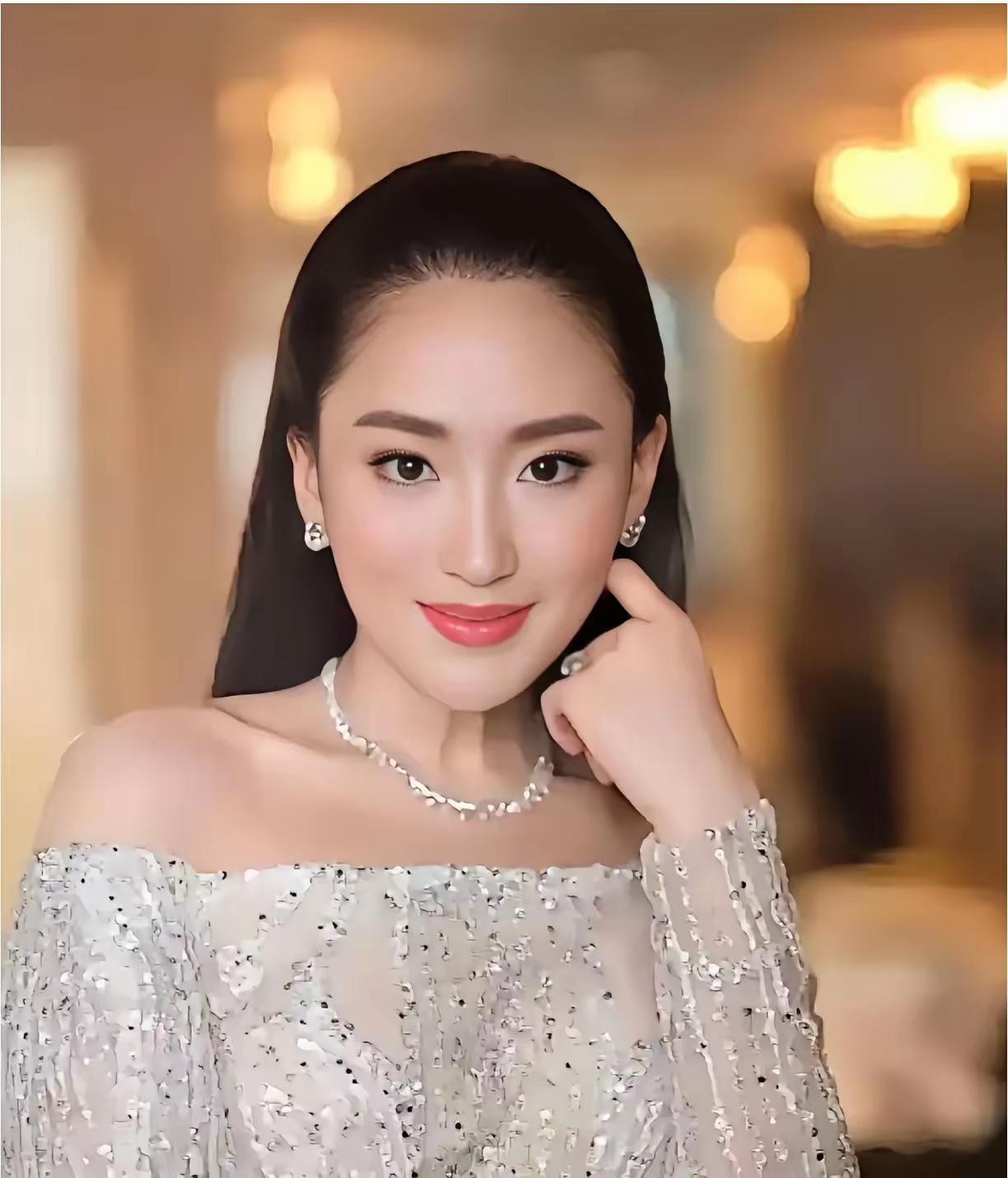 还有10天佩通坦还来得及参加9.3大阅兵。​29号的她的最终结果就出来，但是
