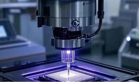 比光刻机断供还可怕？日本这刀真要捅下来，中芯、长存恐怕得“断气”！想想芯片制