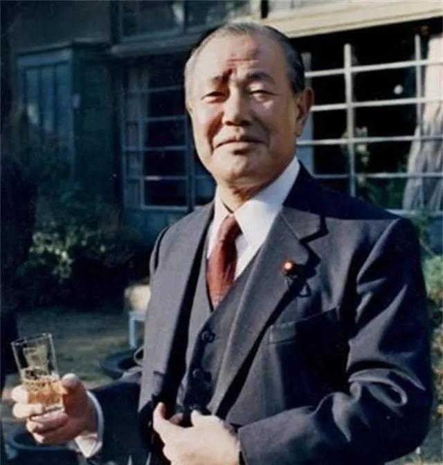 现在日本最怕的就是在中国全部清查清除所有渗透人员，不能说全部，如大部被清日本也就