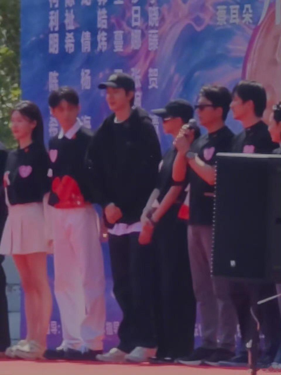 关晓彤林一开机照关晓彤林一新剧开机照关晓彤林一新剧开机照