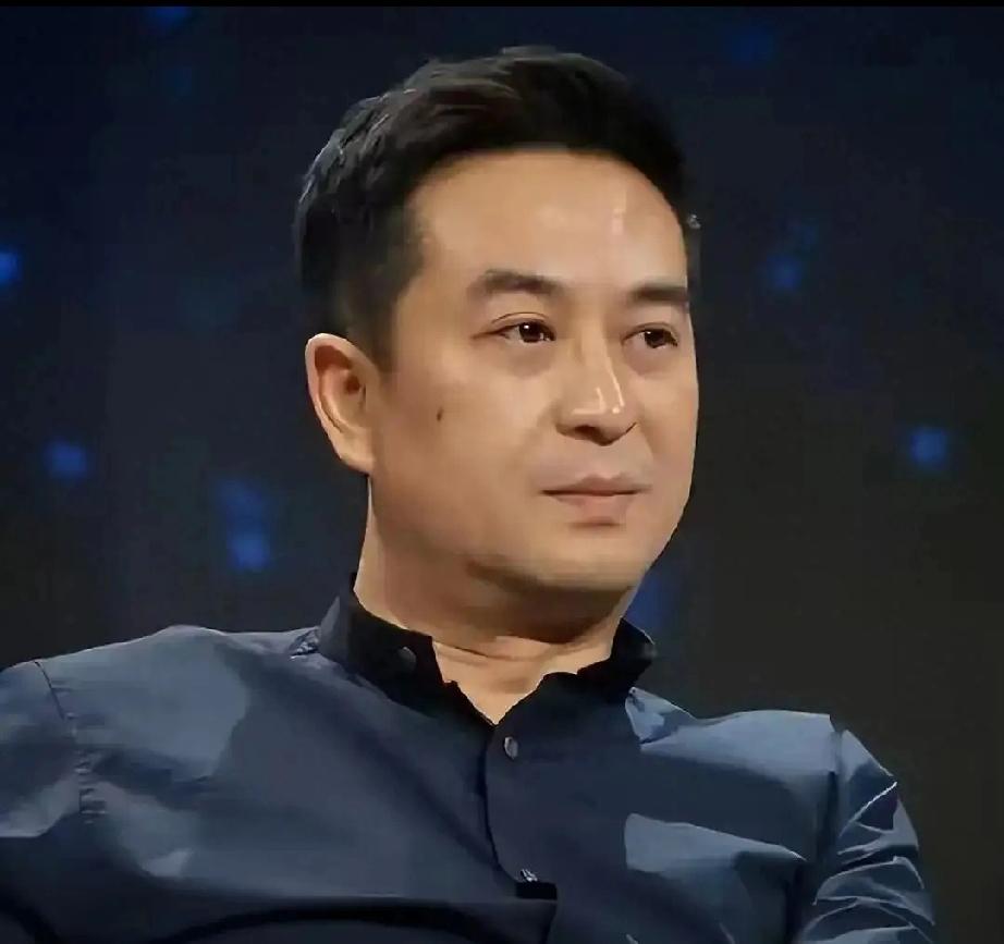 56岁张嘉益苦尽甘来！身患顽疾仍拼命拍戏，二婚幸福美满住西安豪宅