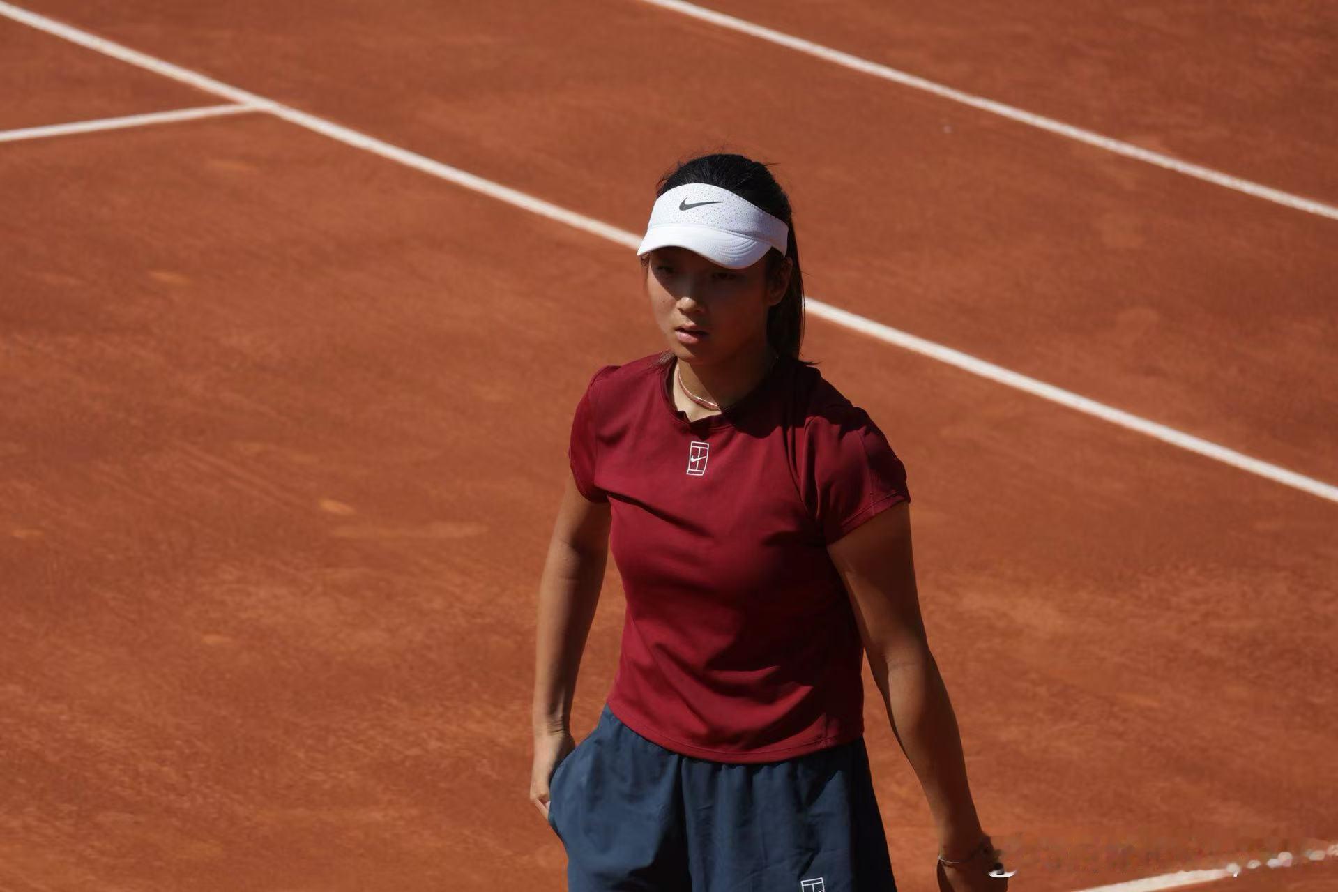 ITF青少年J200女单半决赛🇨🇳耿欣乐6-3/6-4🇺🇦Sushk