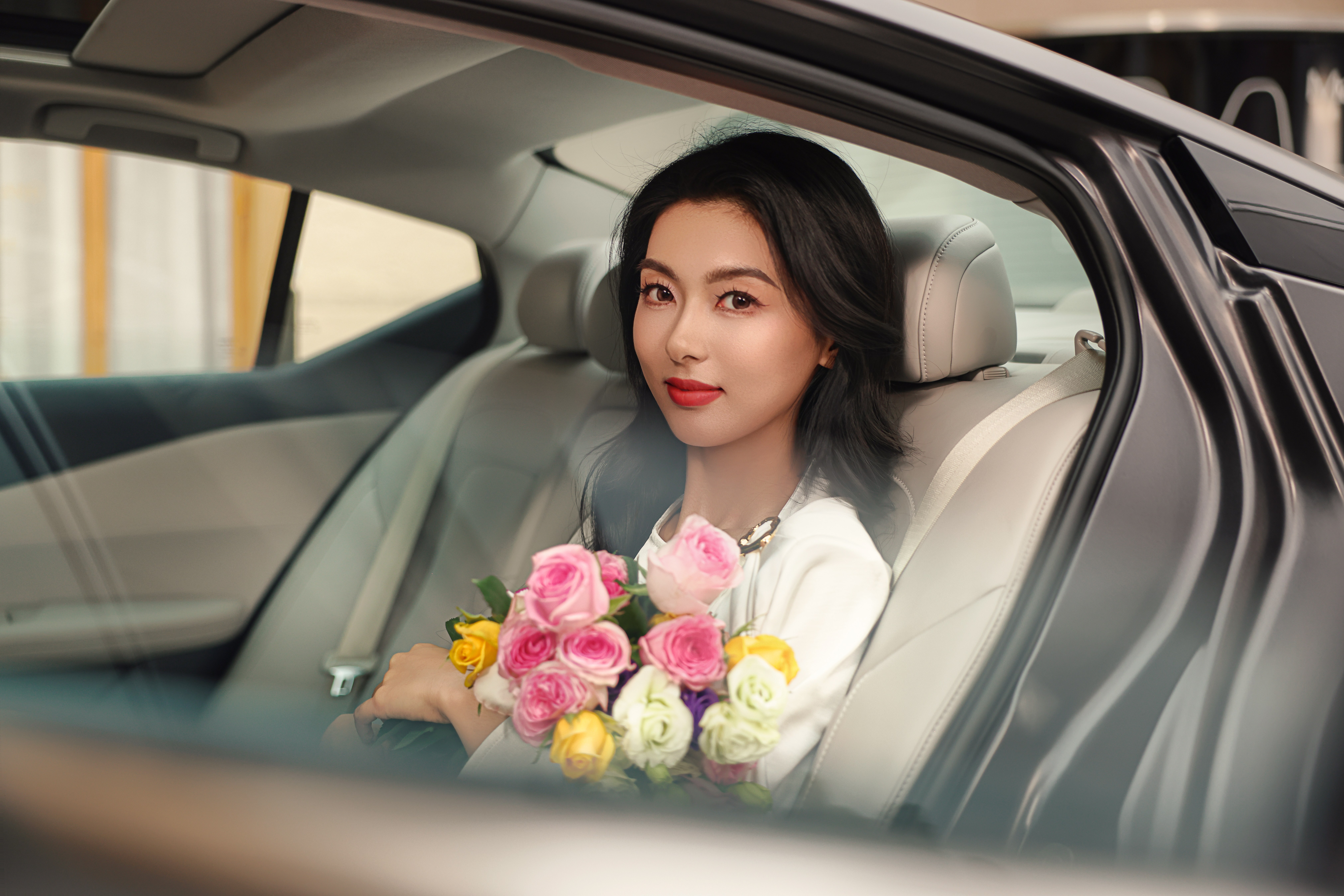 谁规定新势力只能是电车？天籁・鸿蒙座舱直接改写规则！以前聊“新势力”，基本都是