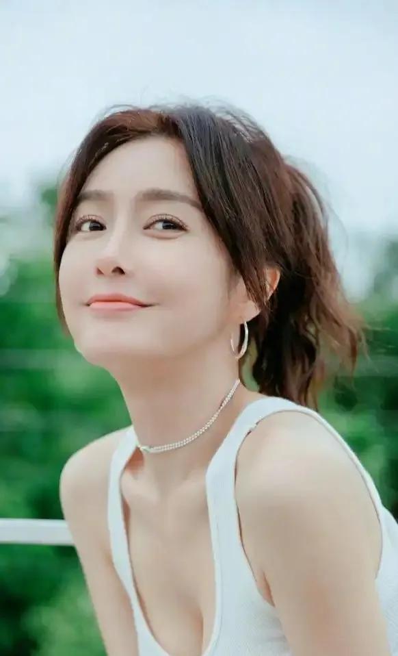 第59辑秦岚：小小性感一下就迷死人啦小雅上片，必是精品！秦岚，岁数不小了
