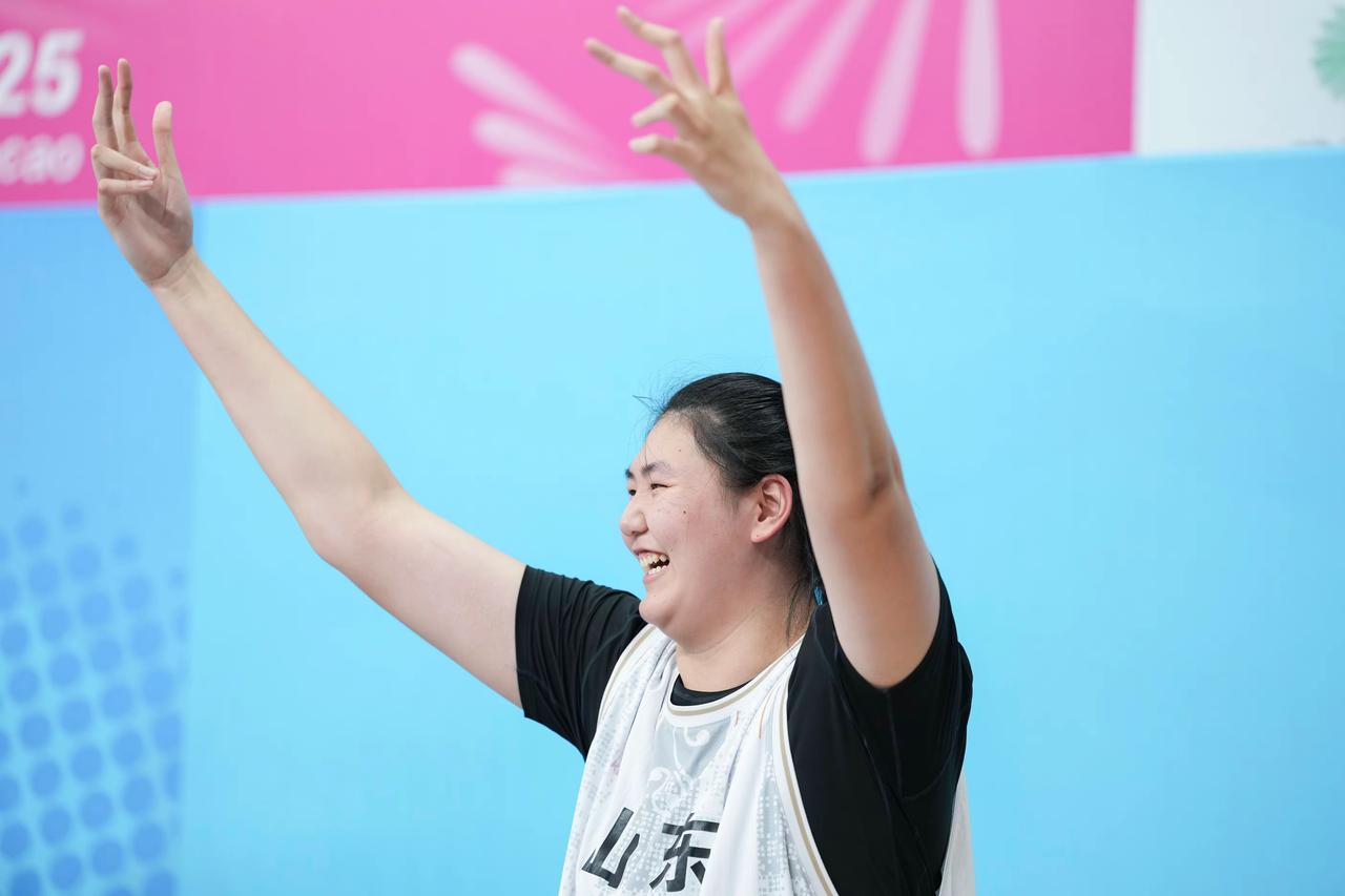 张子宇未能打上WCBA，最关键的原因跟钱无关！即如何保护性使用张子宇的问题！