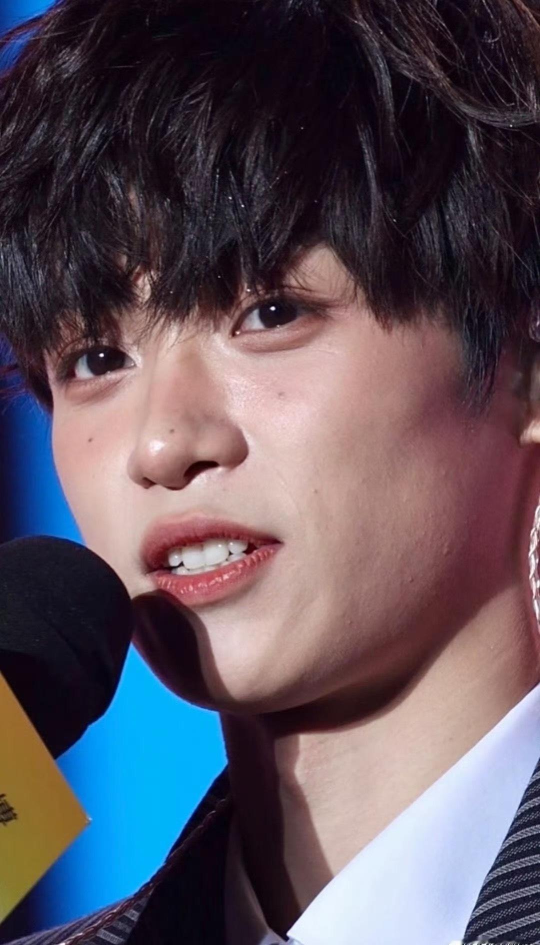 顶流男明星生图🈶️梓渝朱一龙肖战易烊千玺谁的状态让你满意？