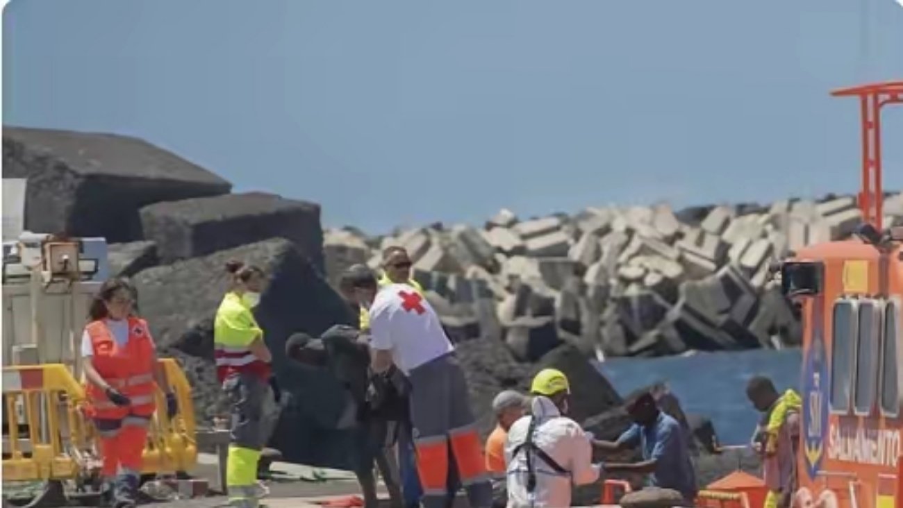 移民去选那个国家好第一：美国：不要考虑，太难。第二：加拿大：气候寒冷，需谨慎考虑