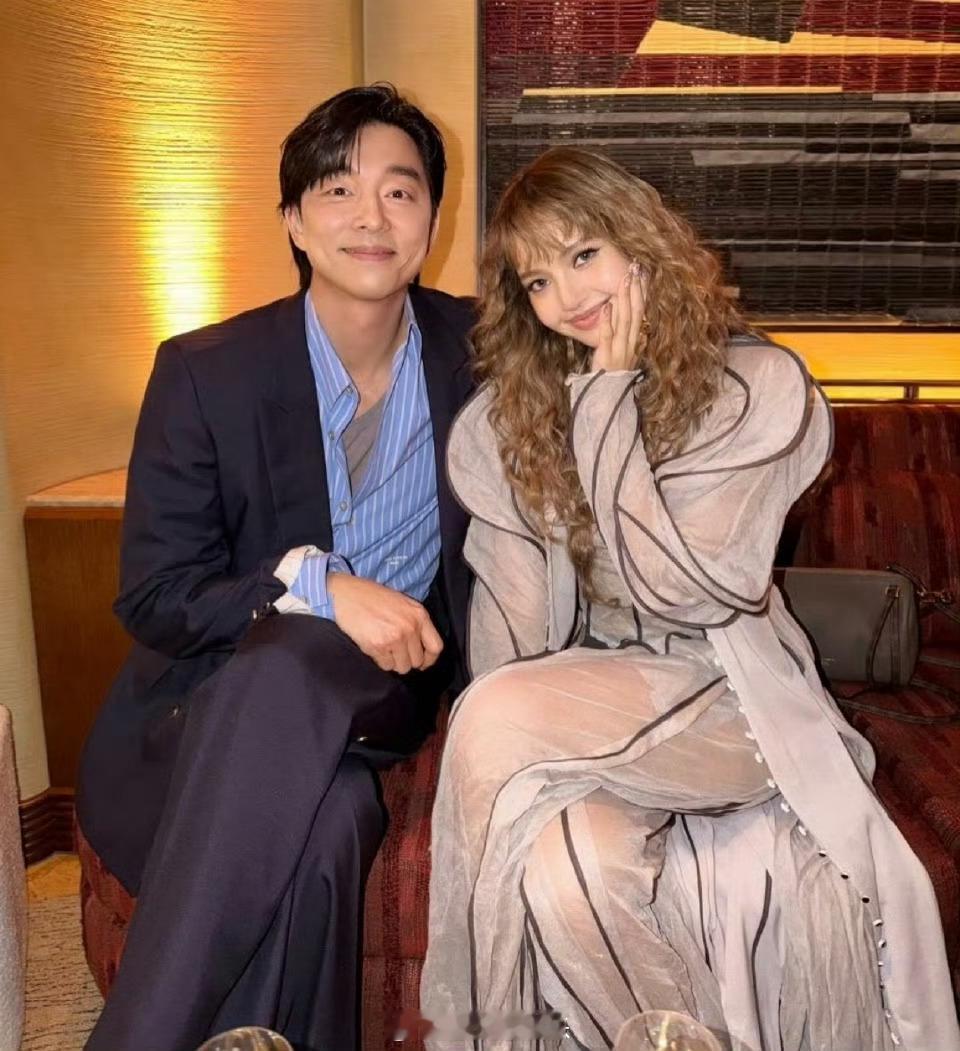 双厨狂喜了哈哈哈哈哈Lisa孔刘合照孔刘Lisa合照