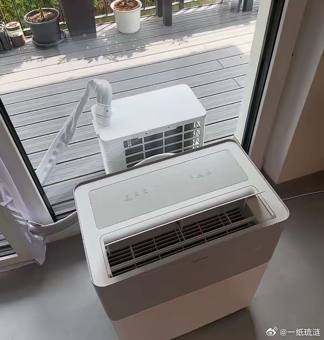 看到美的空调在欧洲走红后。我好奇查了一下这款“特供空调”。才发现空调的设计师真是