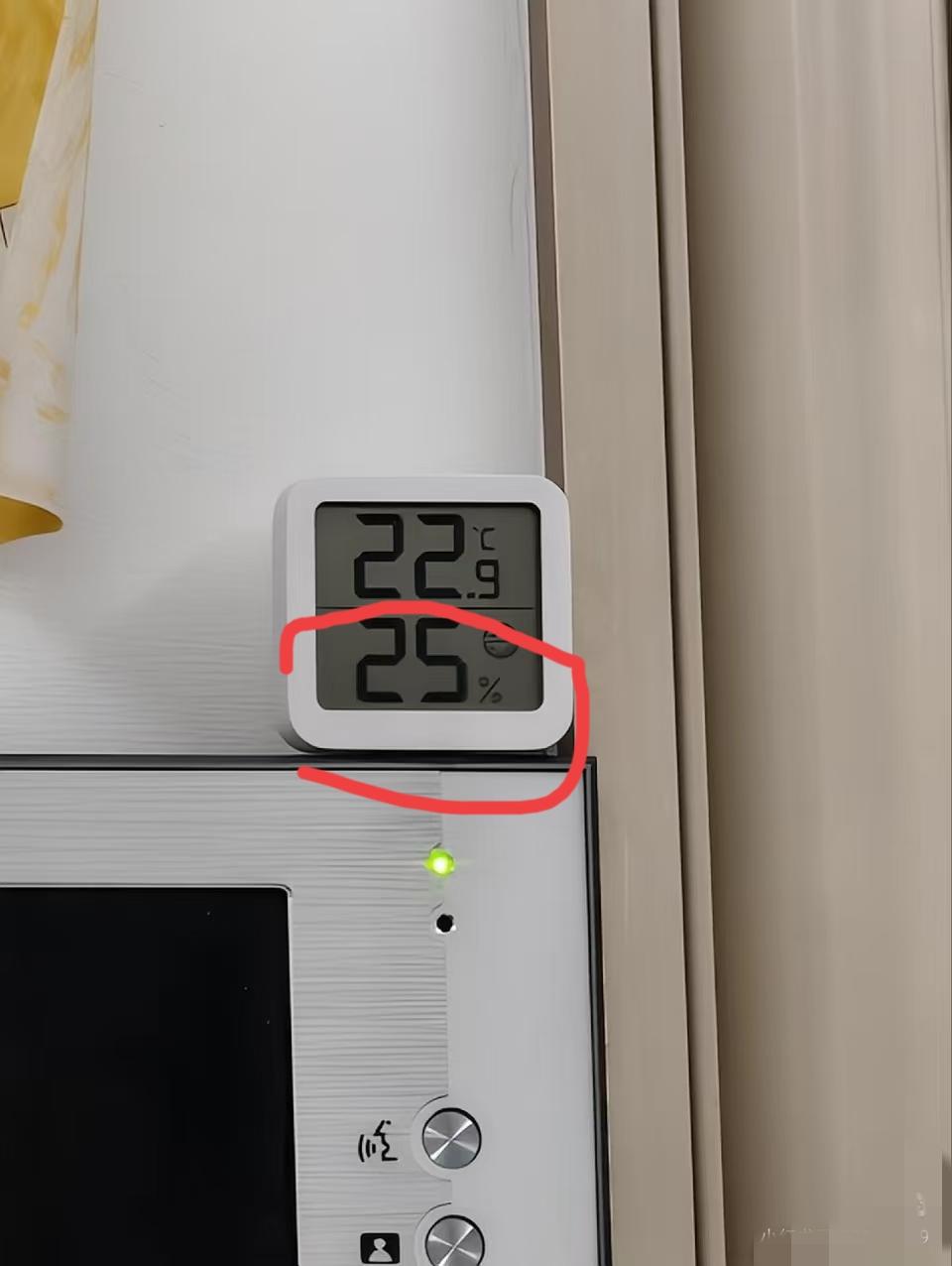 大家发现没，今年有一个很奇怪的现象，那就是，今年的气候超级干！都说两广