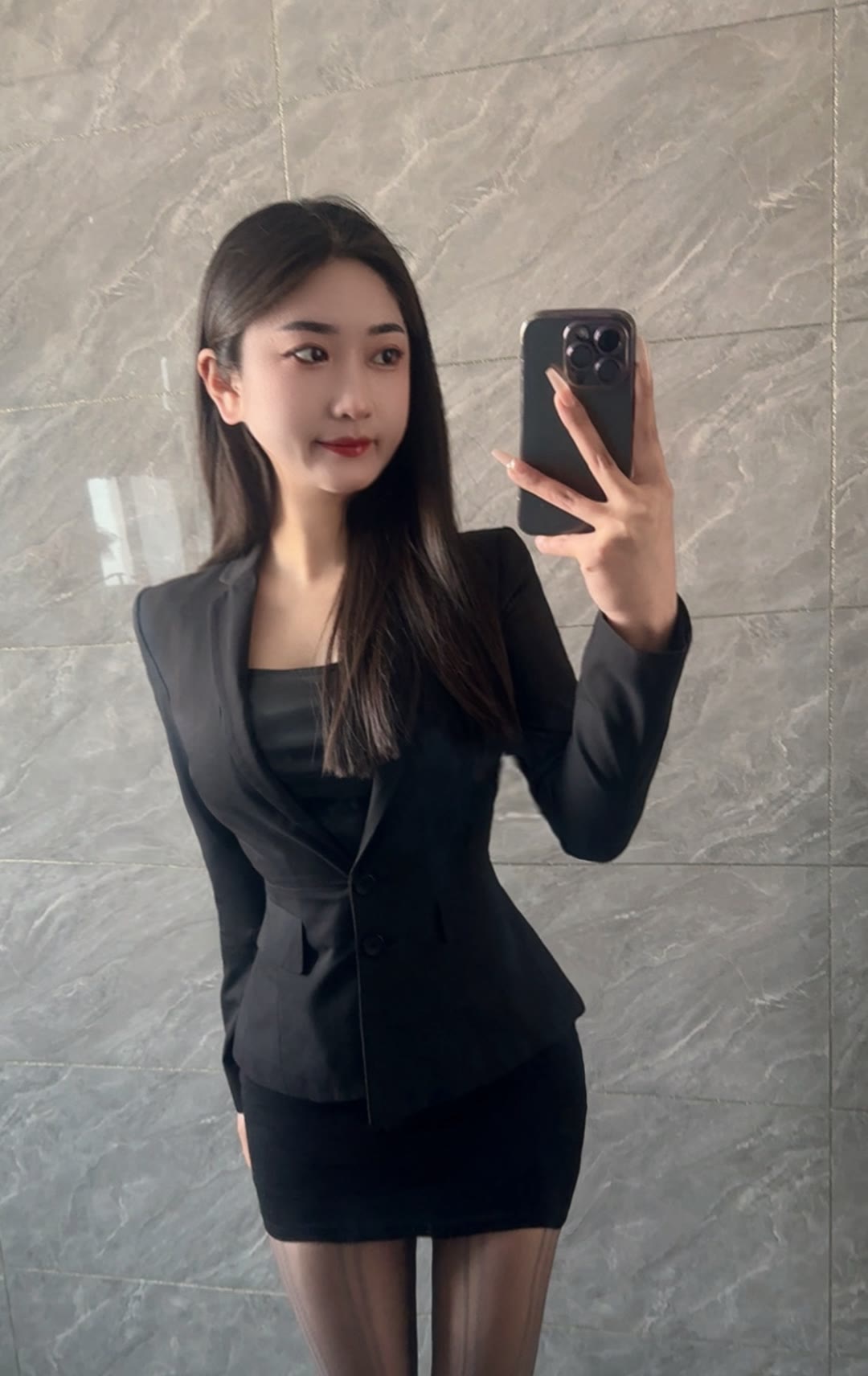 性感女神 大长腿美女 超短裙搭配