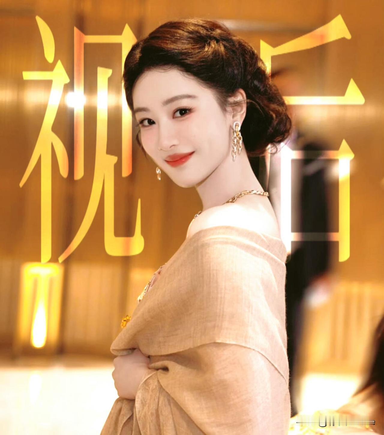 9月8日，杨紫采访，谈人生的转折点！杨紫很感谢正午阳光，直言跟正午阳光合作的三