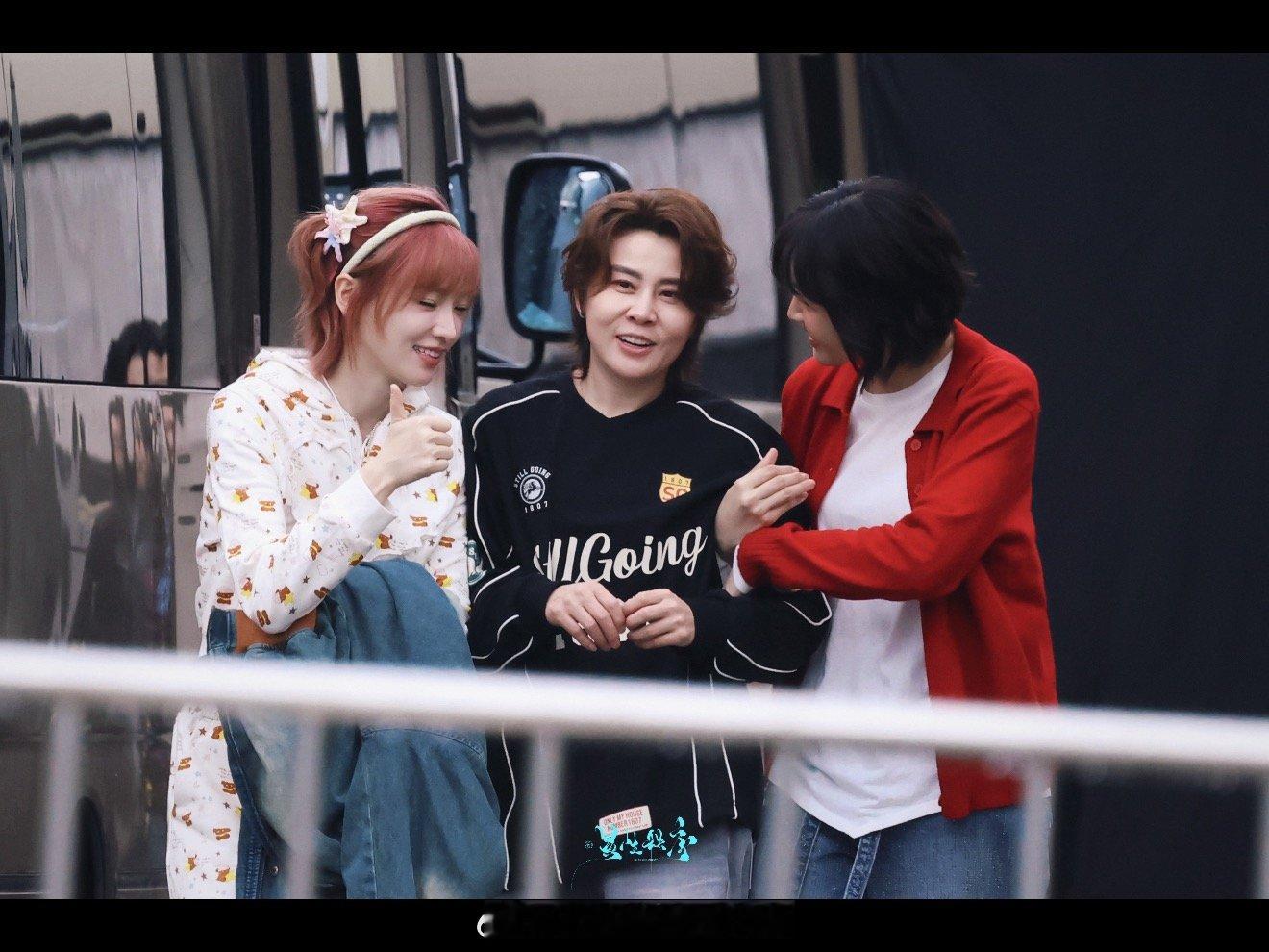 黄灿灿选王濛的原因王濛曾沛慈互撩哇哇哇哇，就是说看到王濛和曾沛慈一组，忍不住要