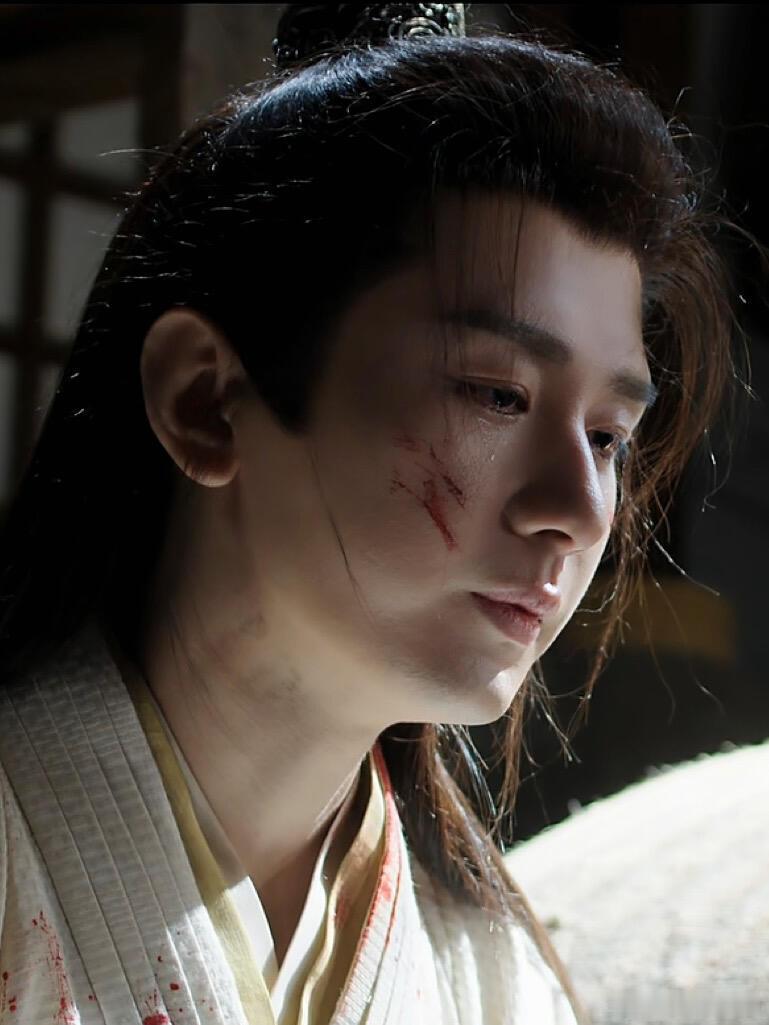 成毅新剧真的实现了做一休四谢淮安是长安特种兵吧！48小时干完一堆大事，转头就美