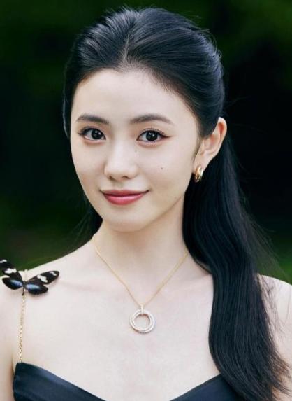 从巩俐到刘浩存，谋女郎排排坐：一代巩俐，封神；二代章子怡，国际章；三代董洁，