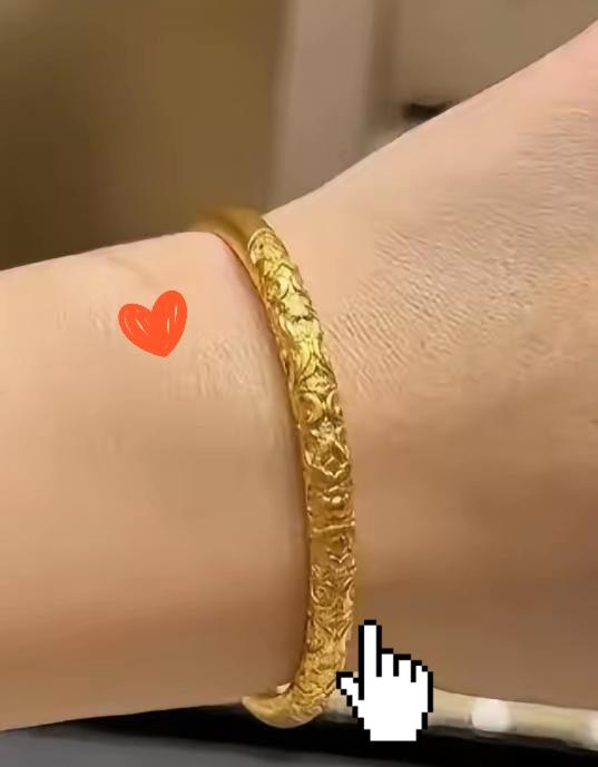 昨天和老公吵了一架，他居然对着我大吼大叫，让我滚出去。我当时气的拿着手机就出来了