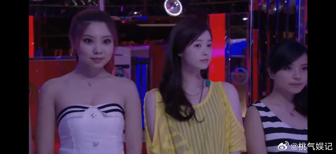 蒋欣好嫩啊，头也很小