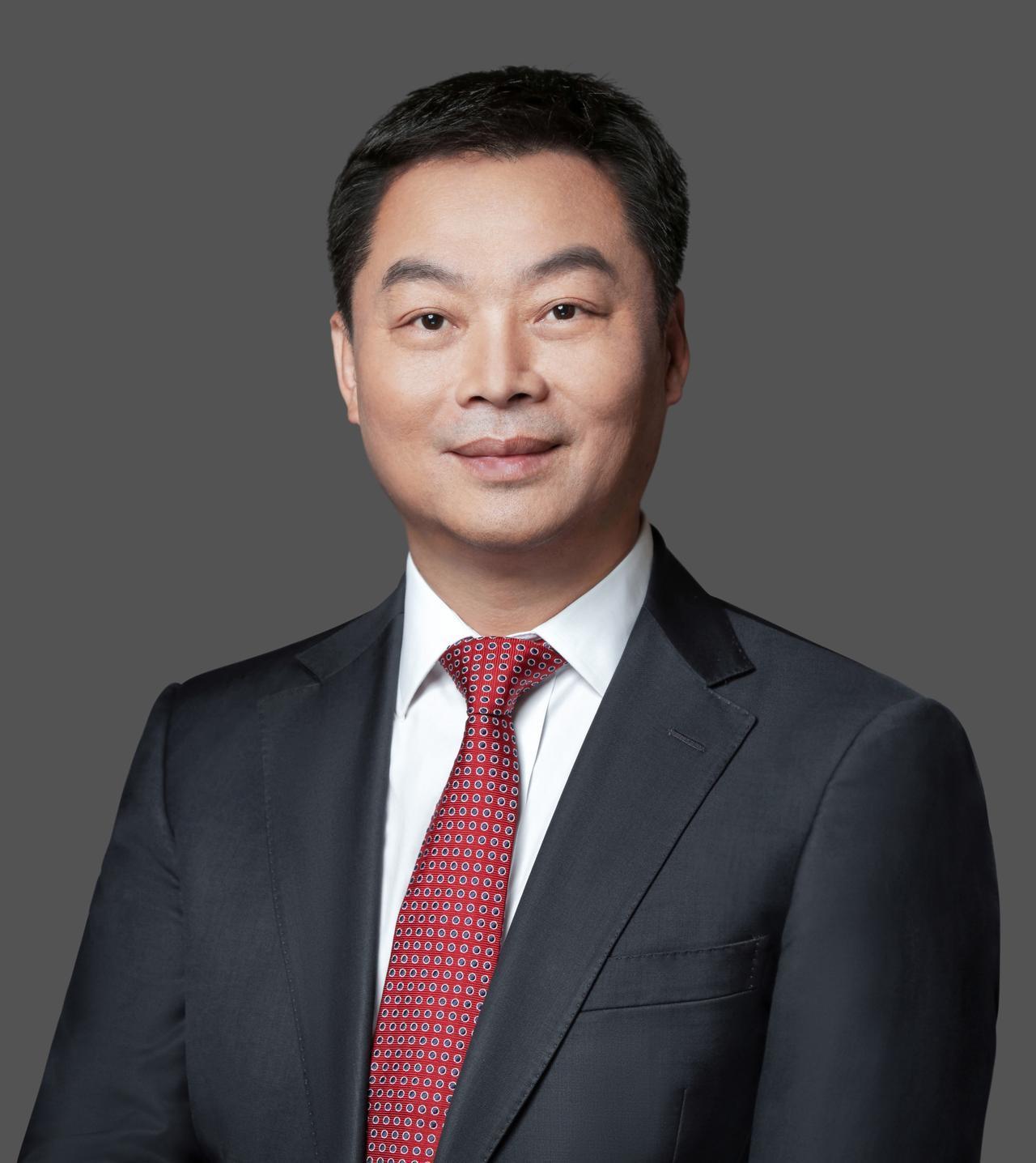 华为人物纪——张平安。排在余承东前面的男人之一！又是一个在华为任职将近30年