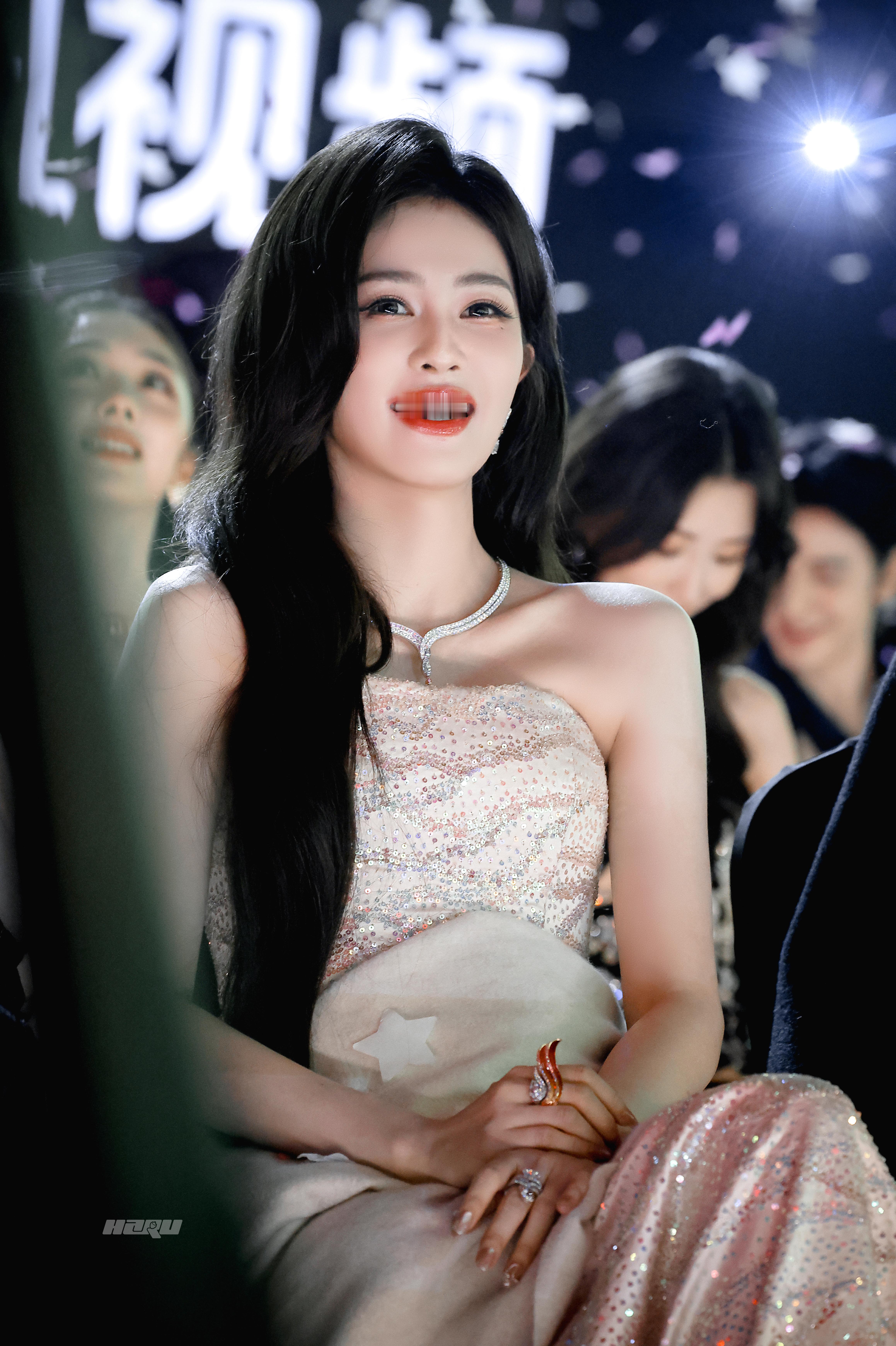 白鹿的美貌实在让我的镜头很幸福…📸✨星光大赏