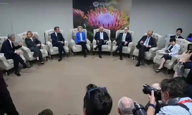 果不其然。欧盟方面突然表示了，欢迎美国对乌克兰的最新提案，但也放话“大家都