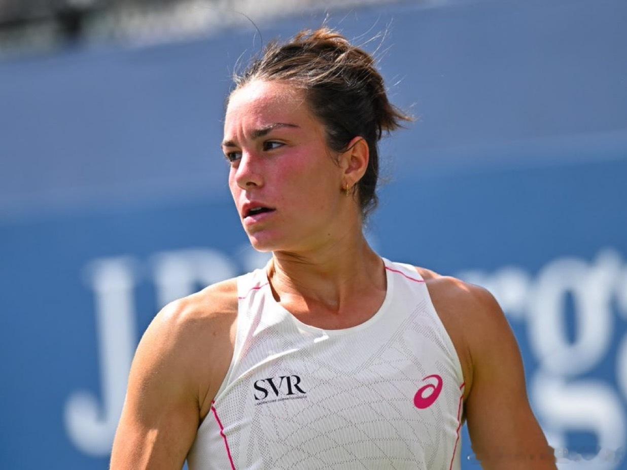 🚨官方消息！布瓦松🇫🇷即将复出法国选手洛伊丝·布瓦松🇫🇷在休战6个月