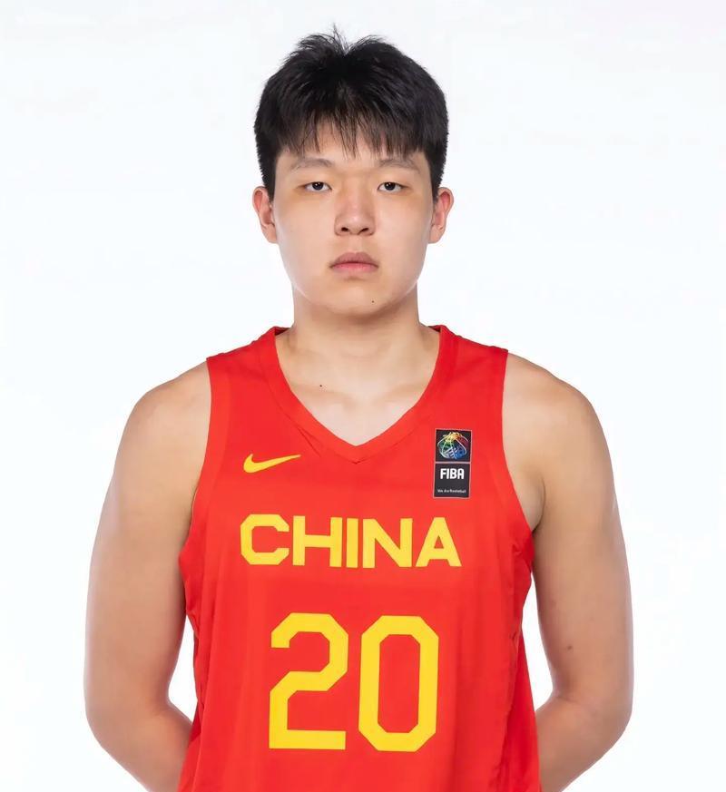 中国篮协确认杨瀚森不参加今年的亚洲杯，并将于赴美8月11日开始参加开拓者的短训营