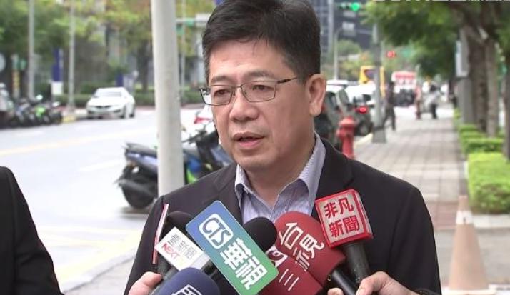 李有宜退党谢立功喊话黄国昌：不要忘了故人民众党前发言人李有宜昨宣布退党，