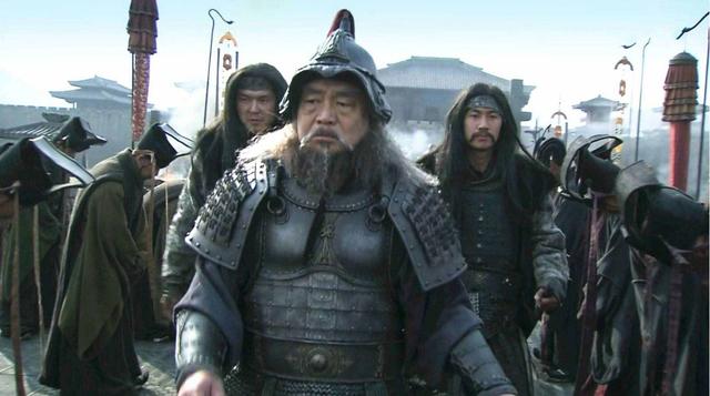 董卓若不是错信二人，袁绍、曹操哪有起兵的机会！汉献帝初平元年正月，关东诸侯于