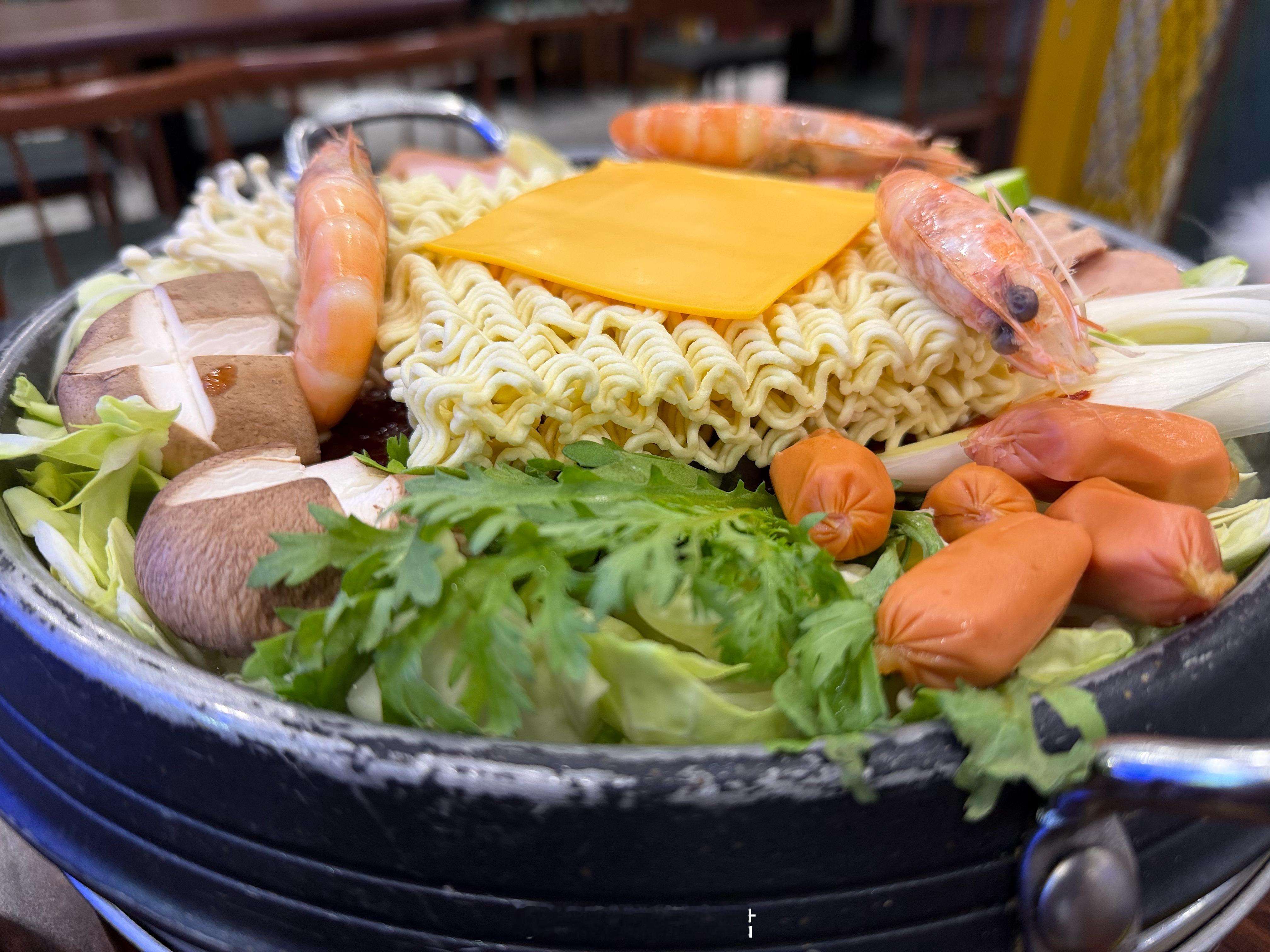 2026第一场旅行大家都去哪玩了？话说这个部队火锅还挺好吃～