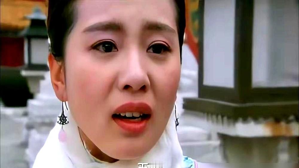 大锅掀开那一刻，若曦死死捂住肚子，把涌到喉咙的尖叫生生咽了下去。活蒸玉檀，根